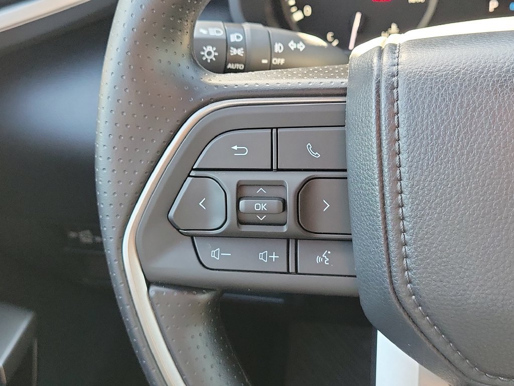 New 2026 Toyota Tundra SR5 w/ SR5 Convenience Package RWD image 9
