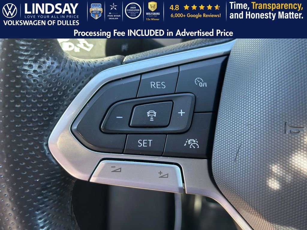 Used 2022 Volkswagen Atlas Cross Sport SEL R-Line image 21