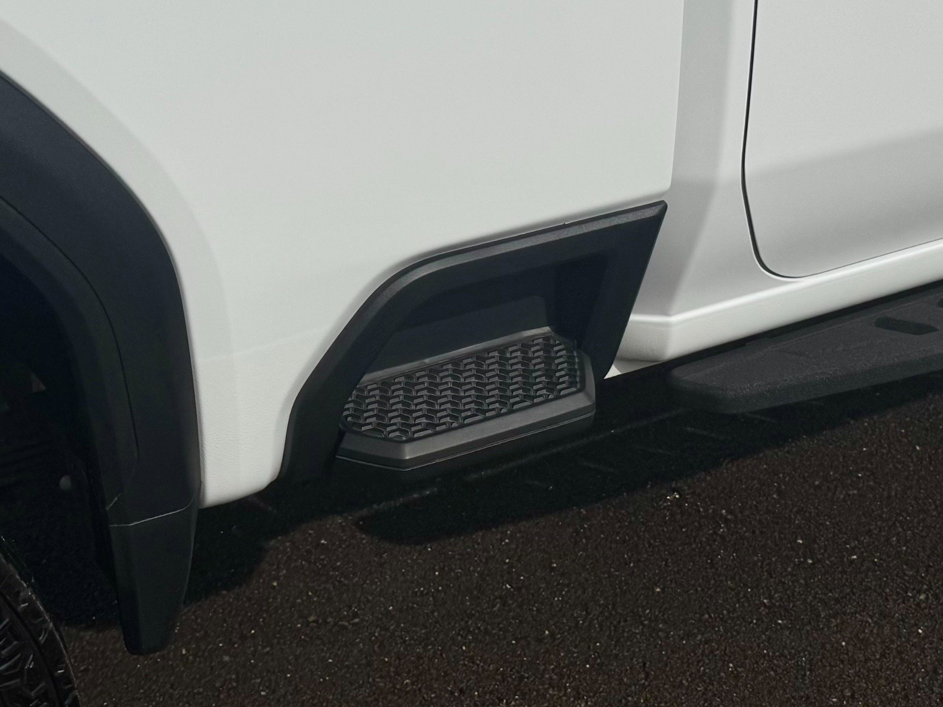 Used 2024 GMC Sierra 2500 AT4 w/ AT4 Preferred Package image 80