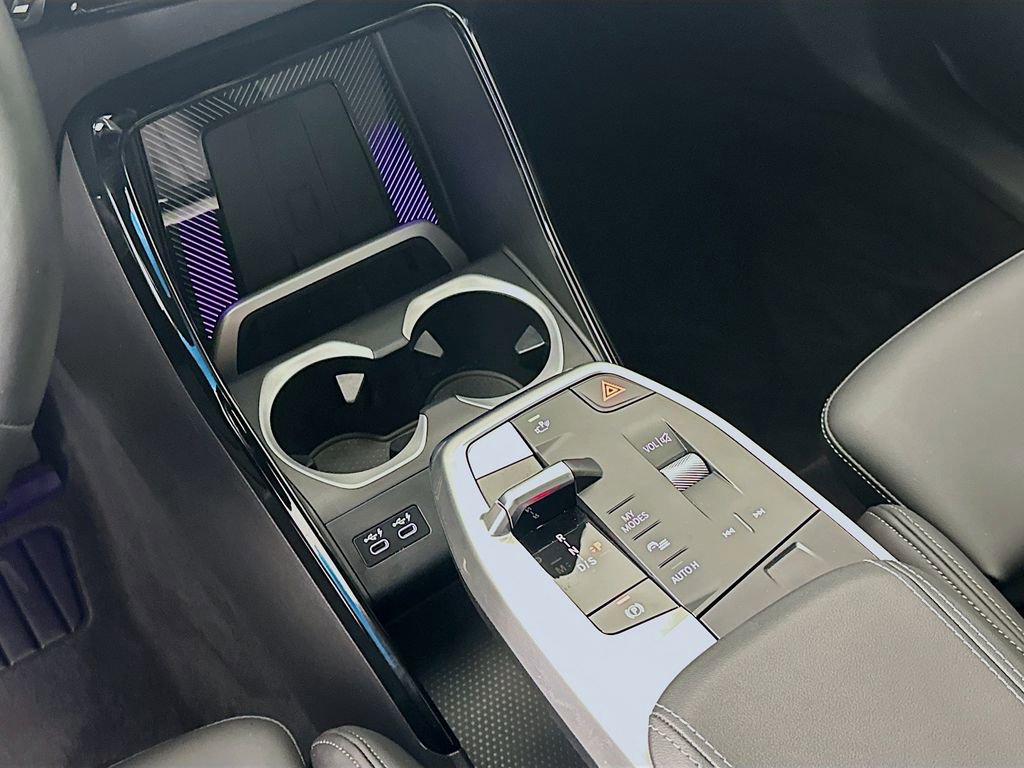 Certified 2024 BMW X1 M35i w/ Premium Package image 17