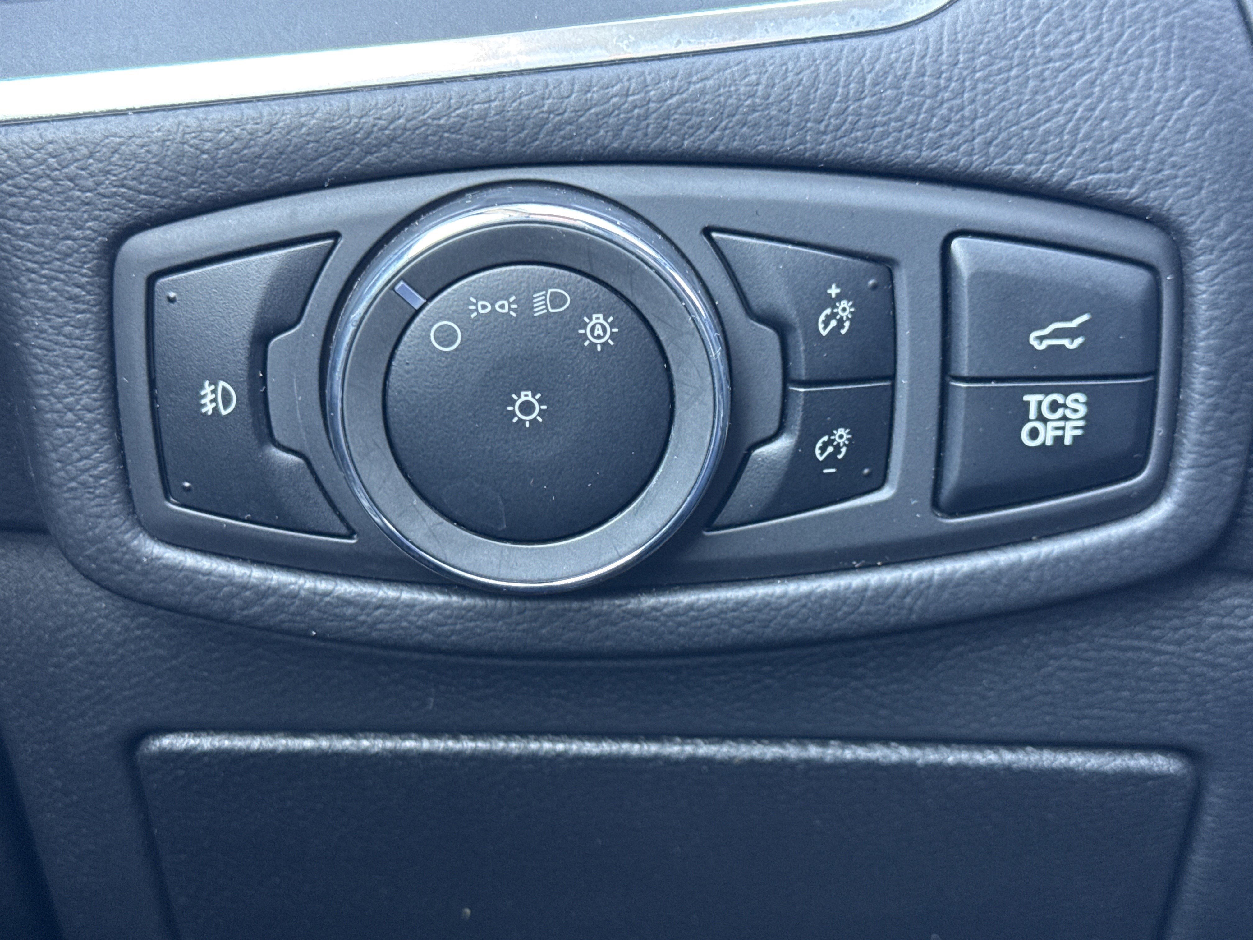 Used 2024 Ford Edge Titanium image 15