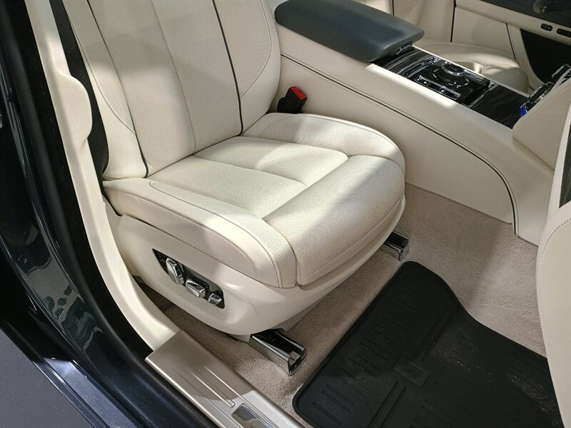 Used 2021 Rolls-Royce Ghost AWD/4WD image 55