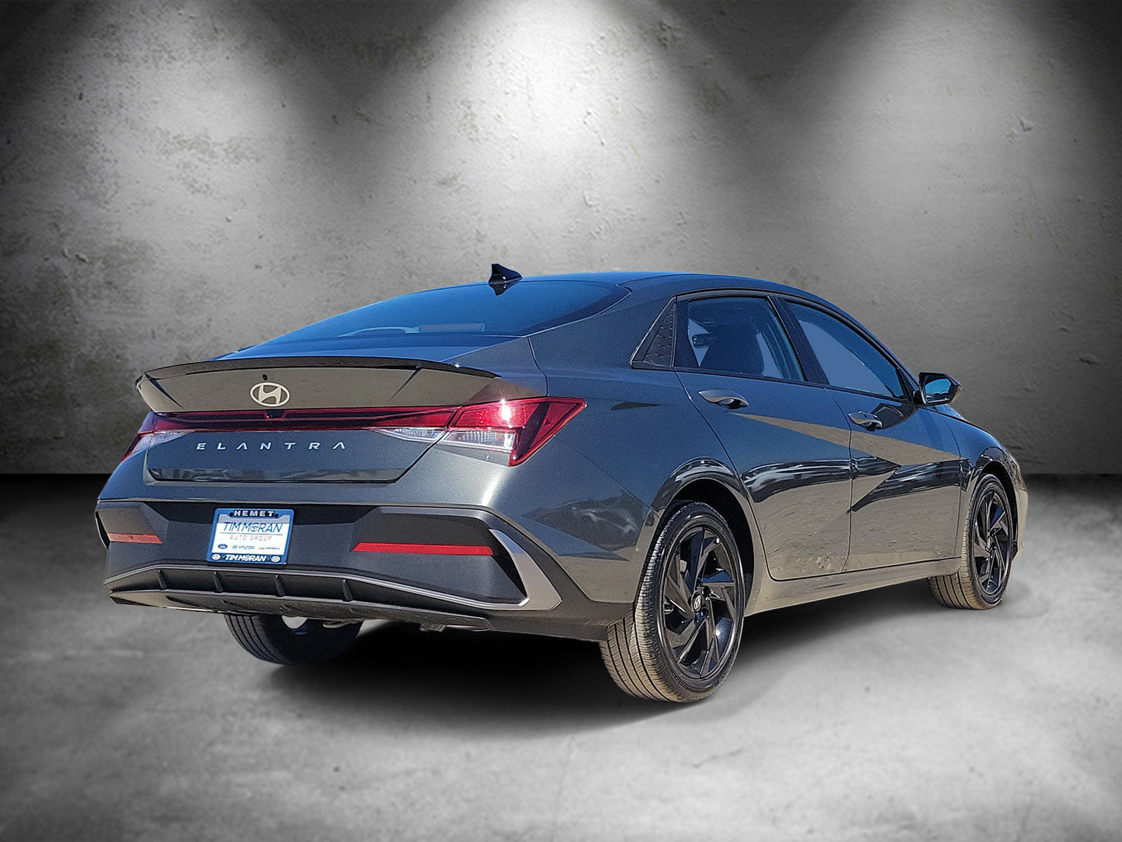 New 2026 Hyundai Elantra SEL Sport FWD image 3