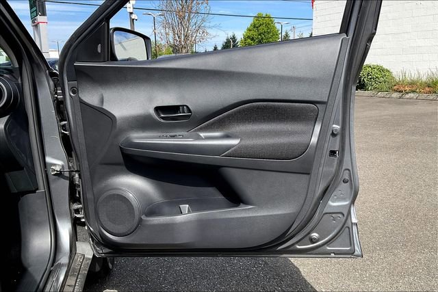 New 2025 Nissan Kicks Play S image 25