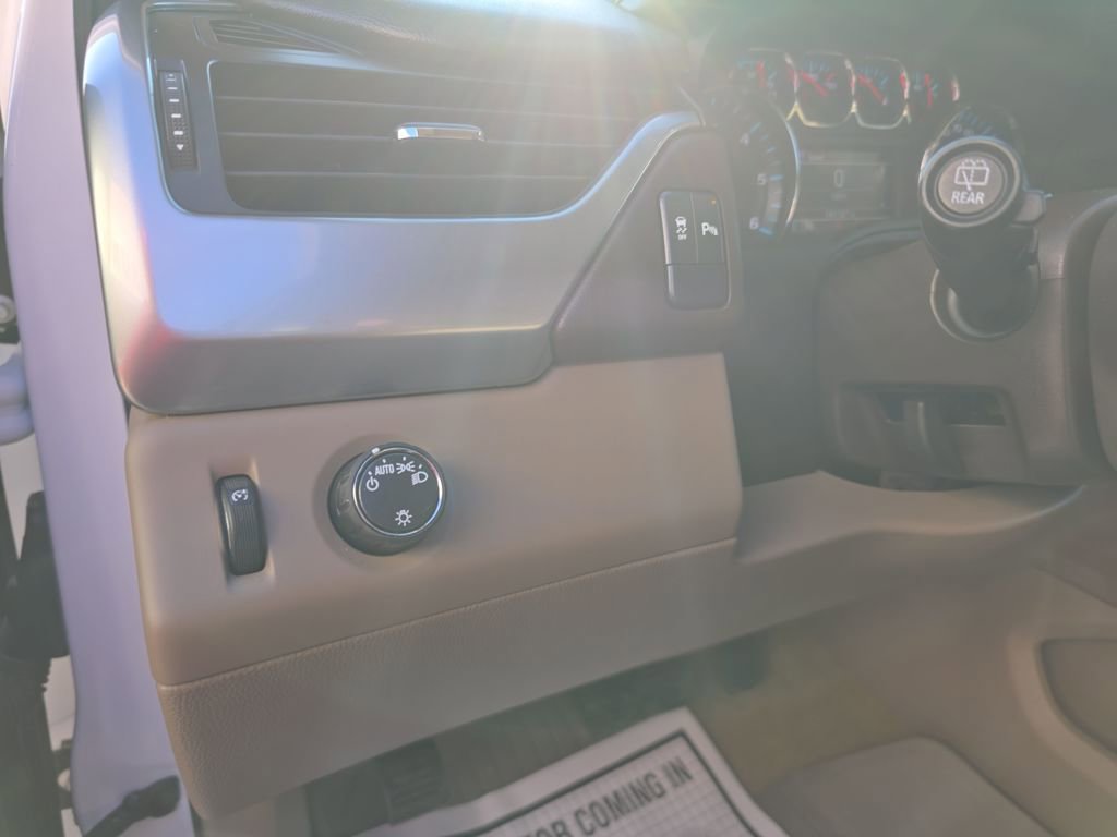 Used 2018 Chevrolet Tahoe LS image 10