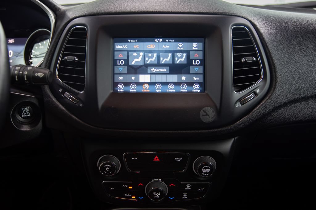 Used 2021 Jeep Compass Latitude w/ Convenience Group AWD/4WD image 25