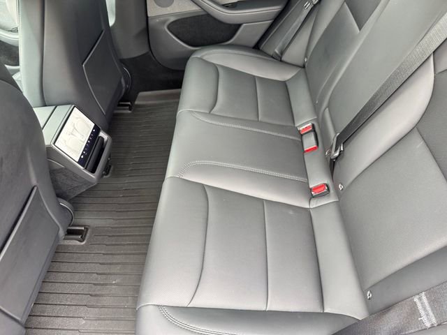 Used 2025 Tesla Model 3 Long Range RWD image 26