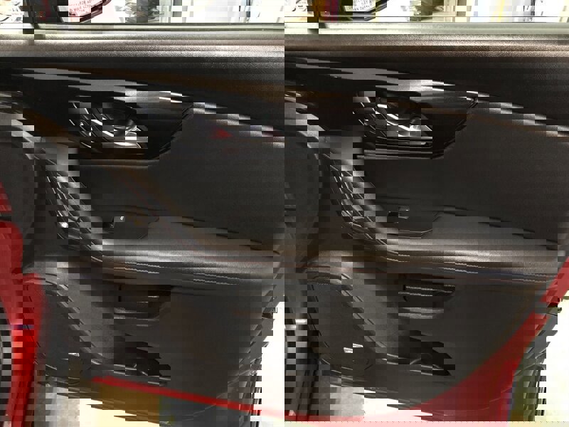 Used 2021 Chevrolet Blazer RS w/ Enhanced Convenience Package image 21