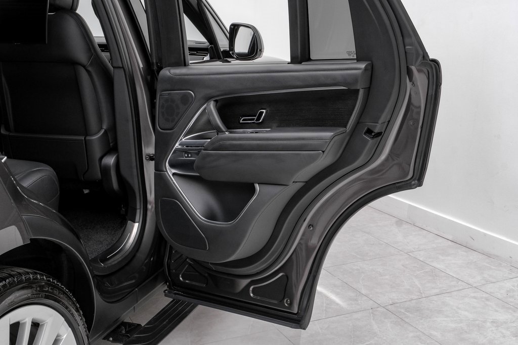 Used 2023 Land Rover Range Rover First Edition image 47