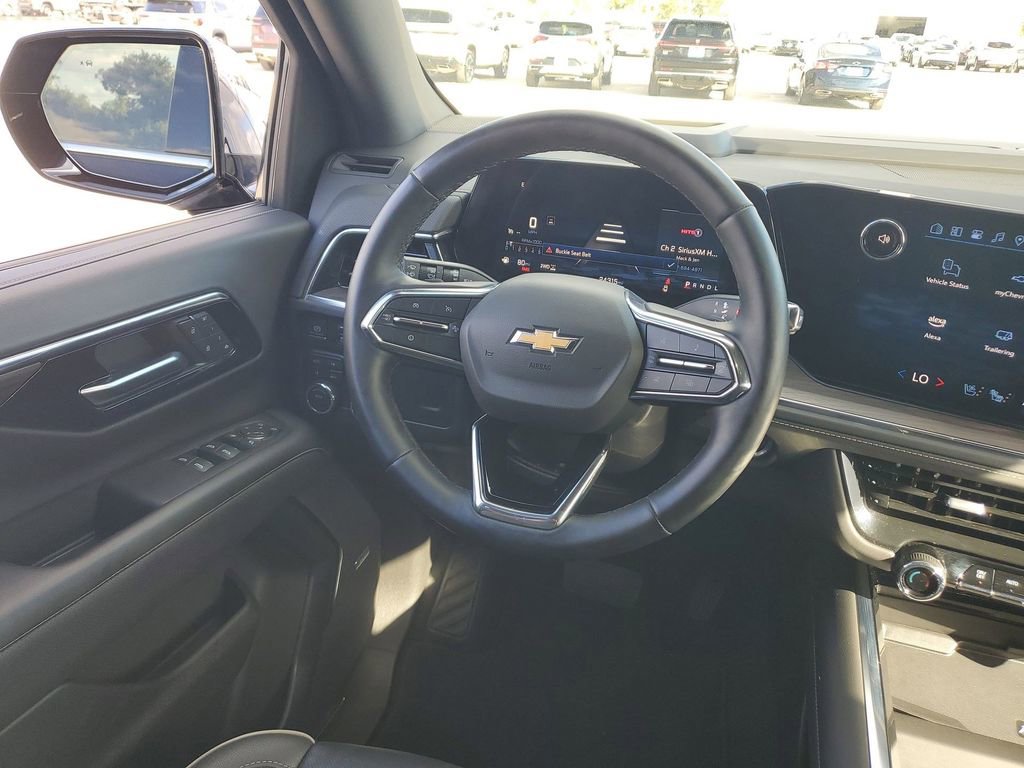 Certified 2025 Chevrolet Suburban Premier image 15