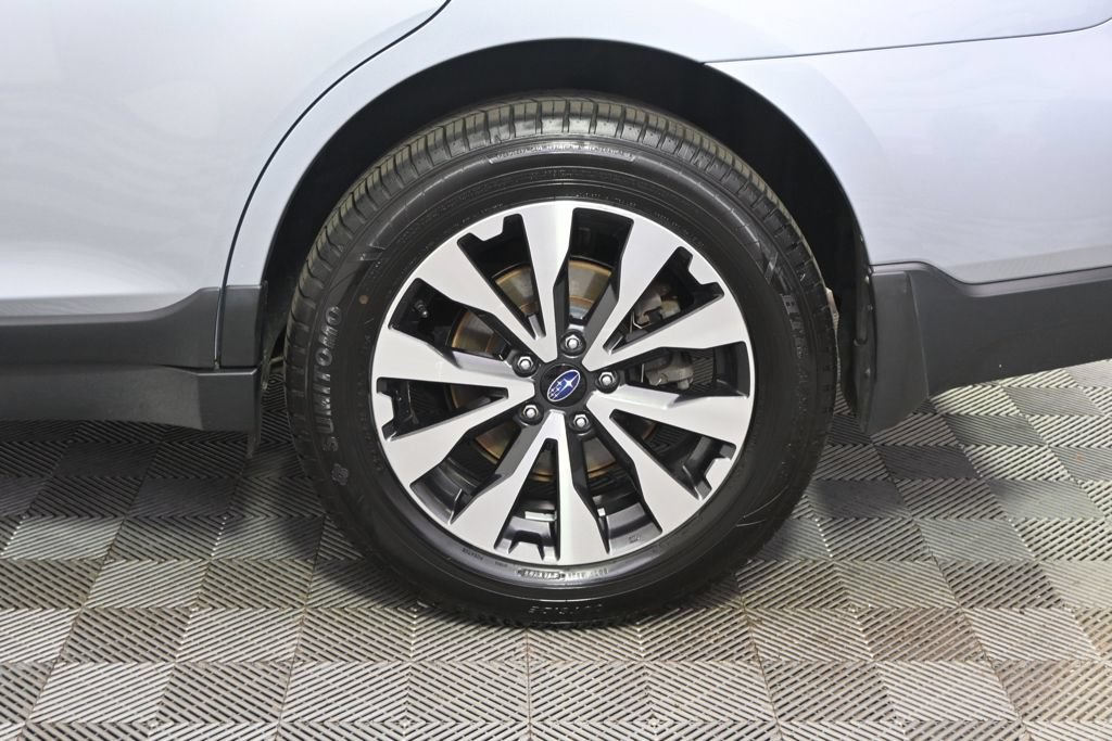 Used 2017 Subaru Outback 2.5i Limited AWD/4WD image 20