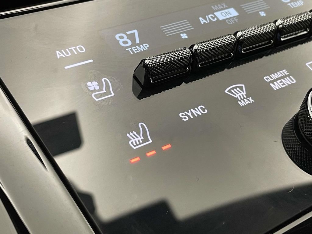 Certified 2025 Porsche Panamera 4S image 36