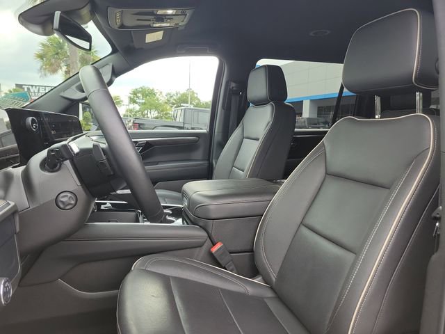 Certified 2025 Chevrolet Suburban Premier AWD/4WD image 24
