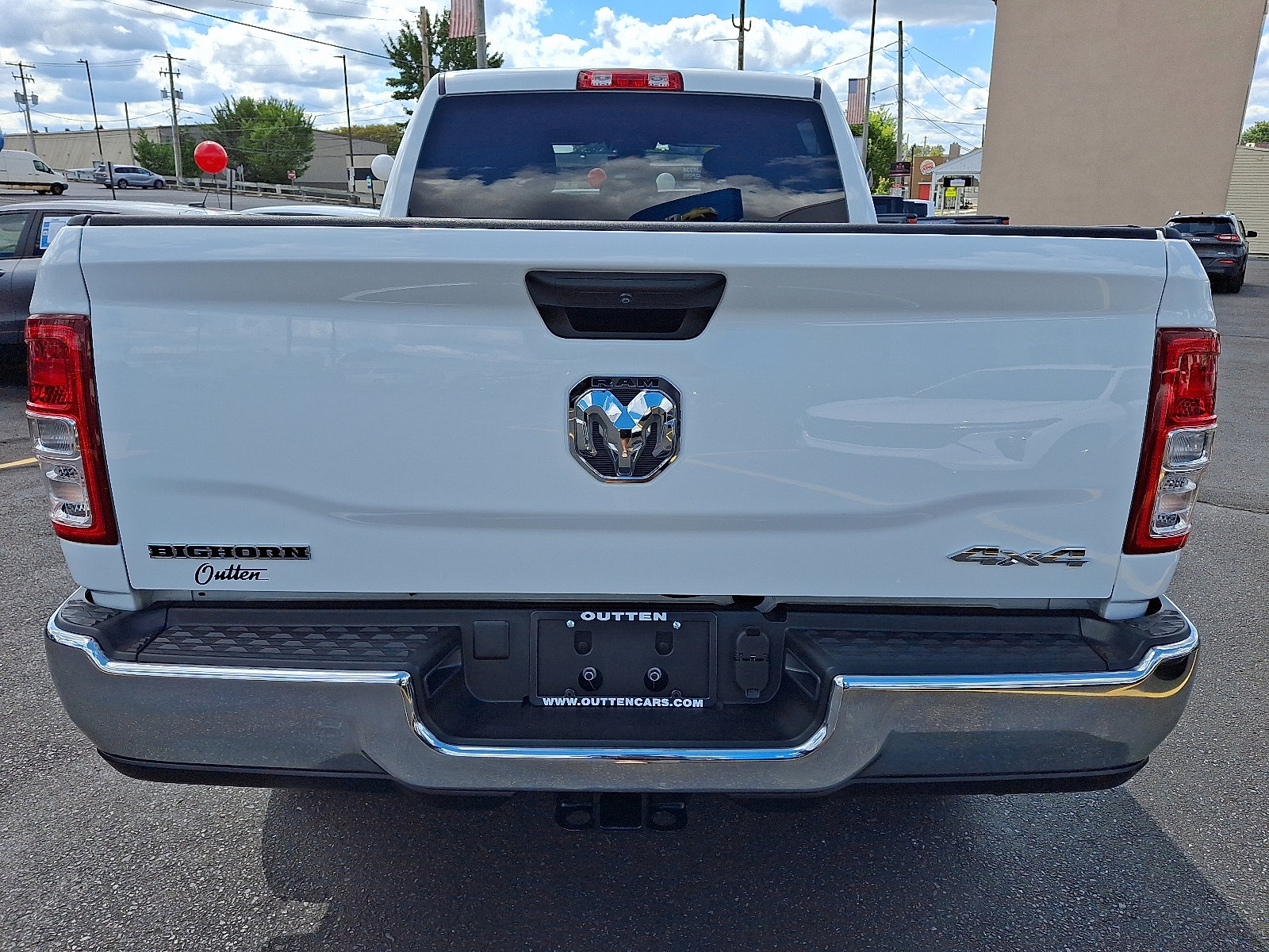 Used 2024 RAM 2500 Big Horn w/ Bed Utility Group image 4