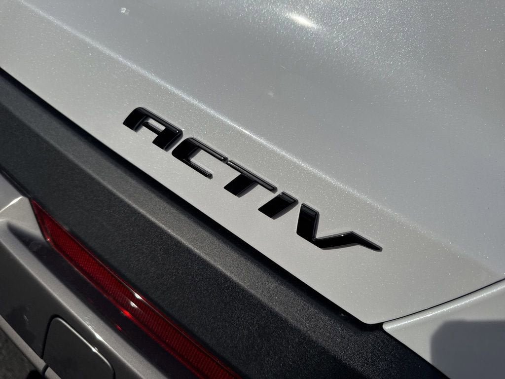 New 2026 Chevrolet Equinox ACTIV w/ Convenience Package III image 9