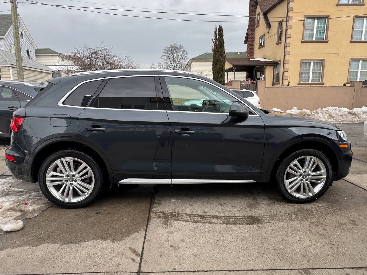 Used 2018 Audi Q5 2.0T Premium Plus w/ Premium Plus Package AWD/4WD image 4