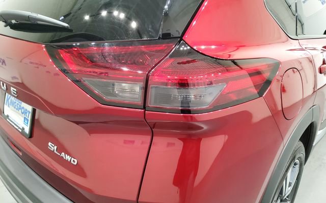 Used 2023 Nissan Rogue SL image 8