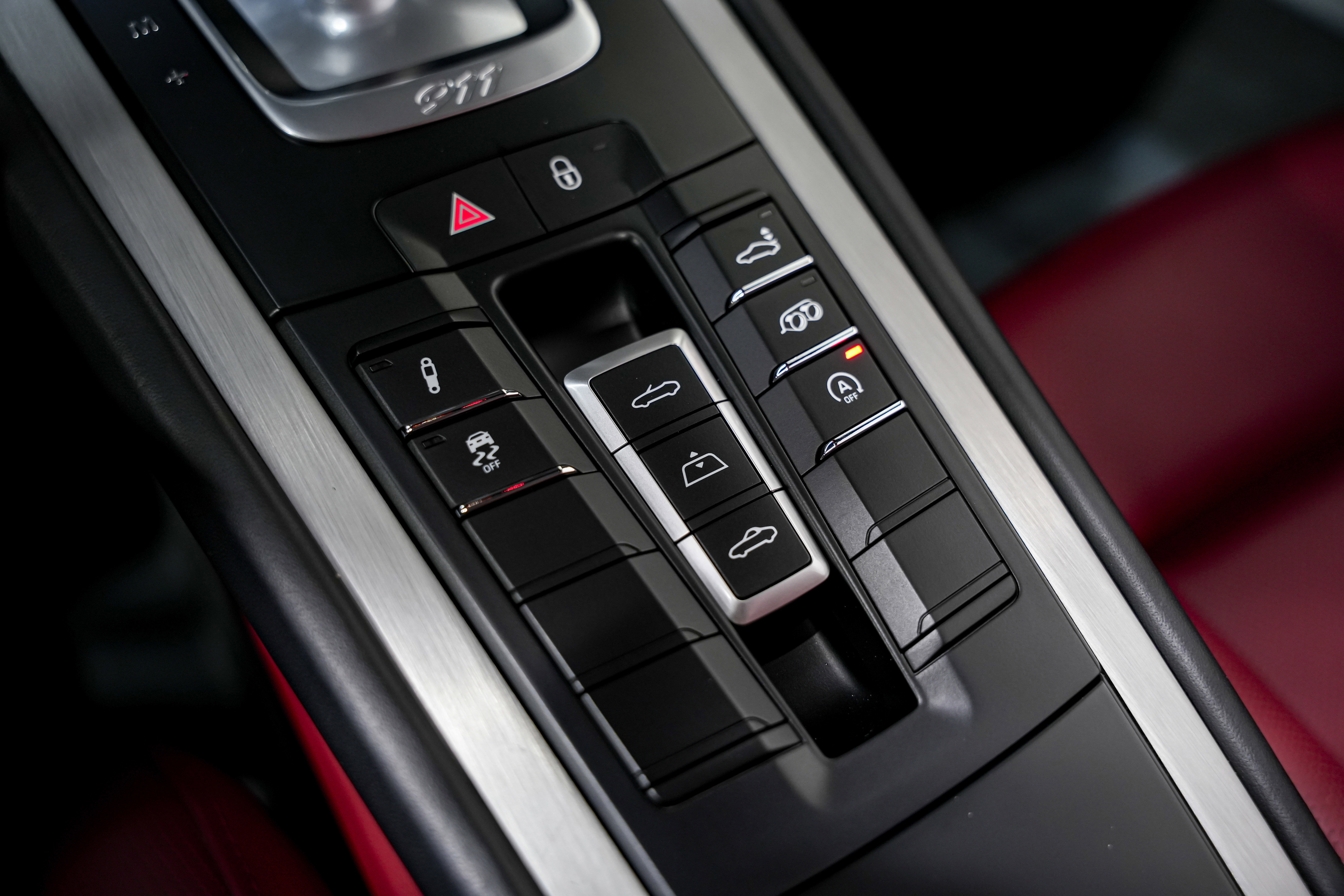 Used 2018 Porsche 911 Carrera GTS image 17