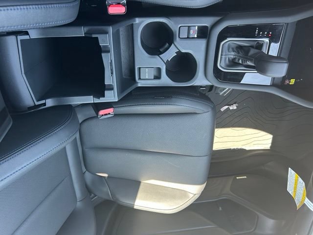 Used 2025 Subaru Forester Limited AWD/4WD image 19