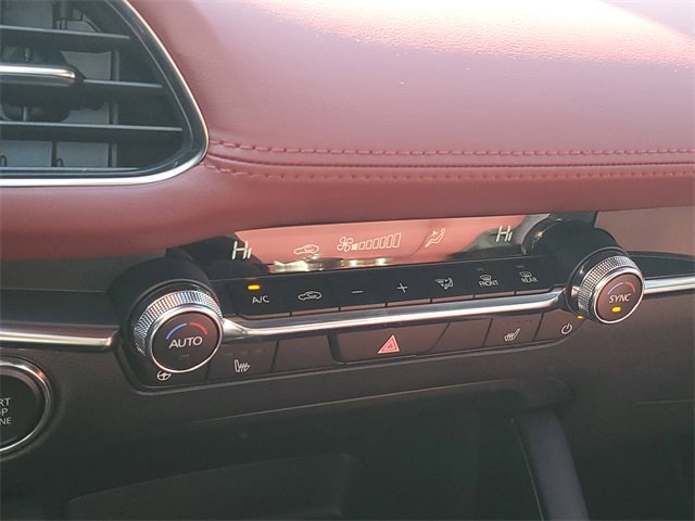 New 2026 MAZDA MAZDA3 Hatchback w/Premium Plus Pkg image 29