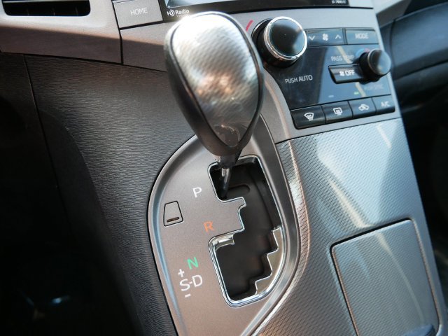 Used 2015 Toyota Venza LE FWD image 23