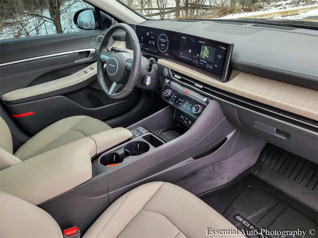 Used 2024 Hyundai Sonata Limited image 36