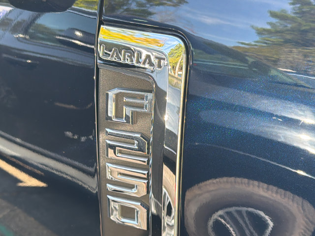 Used 2022 Ford F250 Lariat w/ Lariat Value Package AWD/4WD image 11