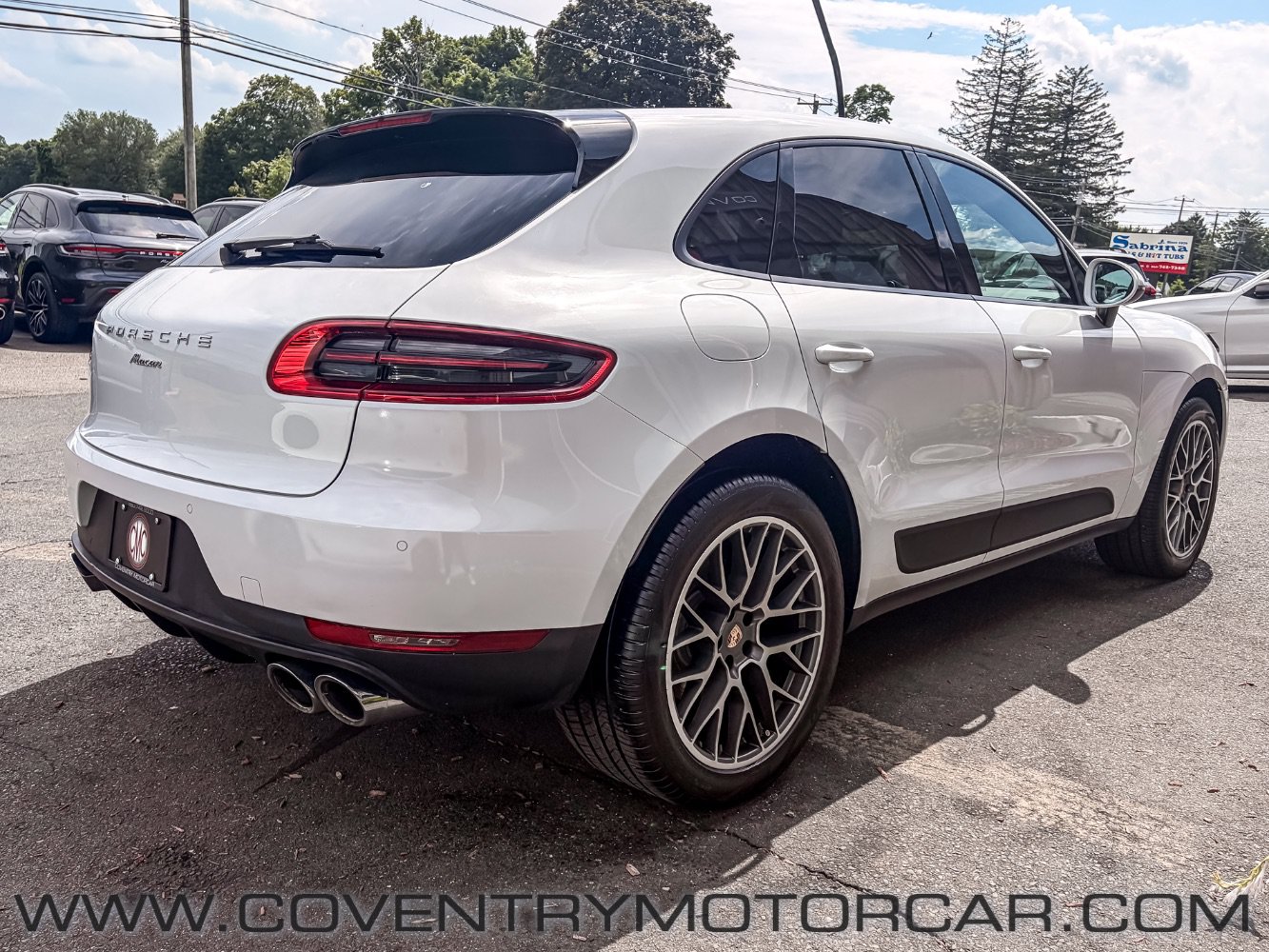 Used 2018 Porsche Macan Sport Edition AWD/4WD image 5