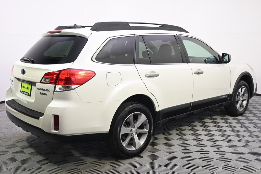 Used 2014 Subaru Outback 3.6R Limited AWD/4WD image 6