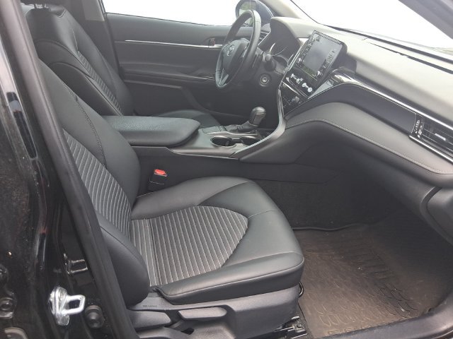 Used 2023 Toyota Camry SE FWD image 17