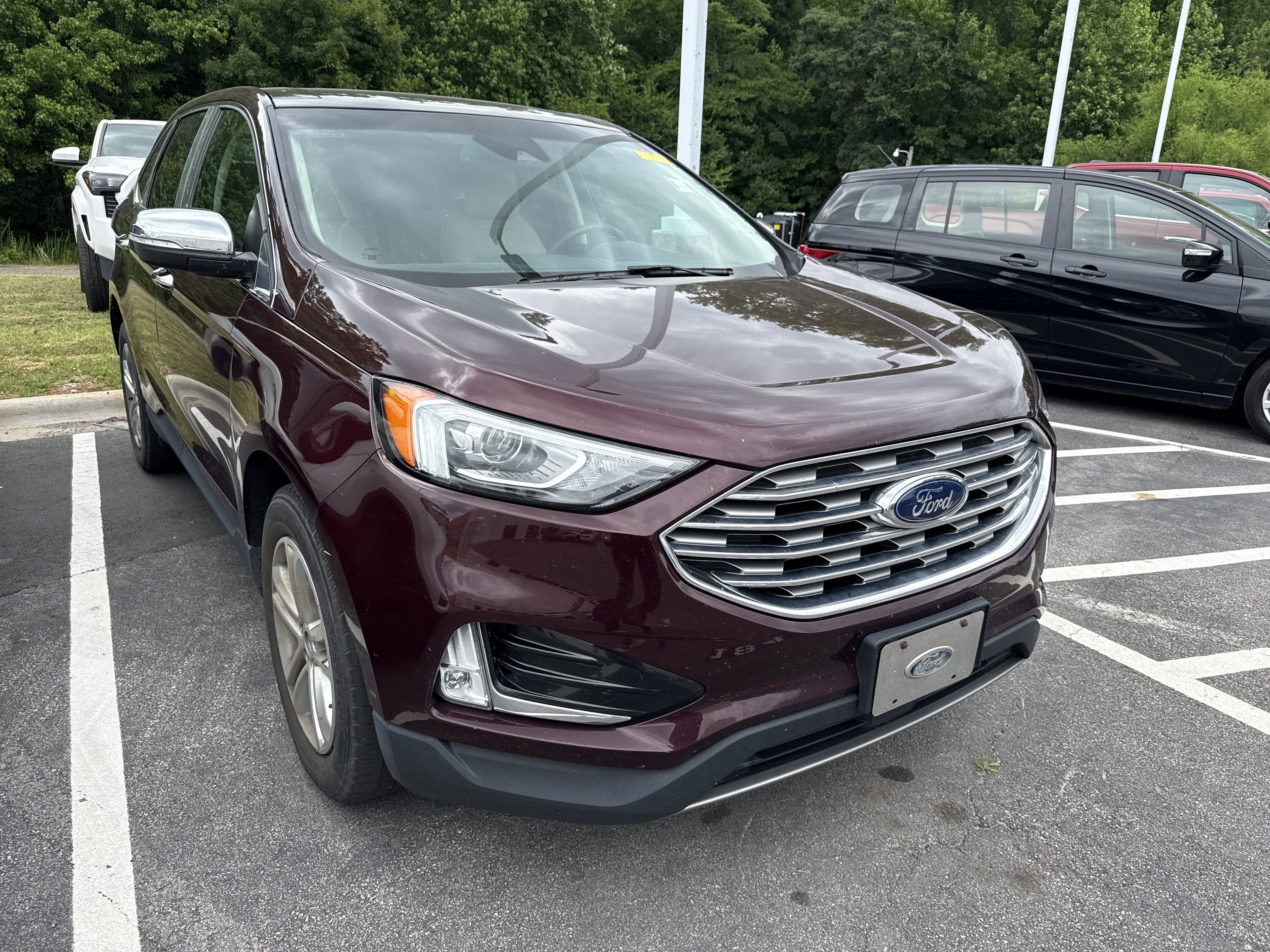 Used 2020 Ford Edge SEL FWD image 2
