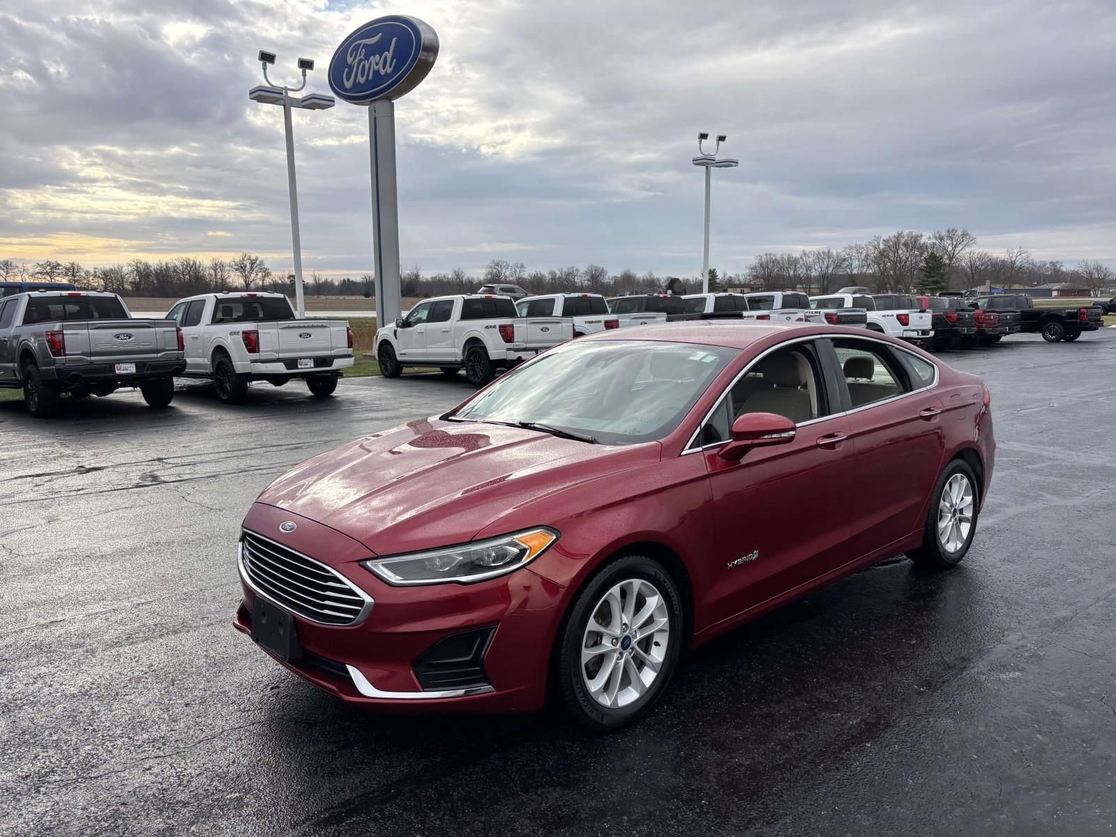 Used 2019 Ford Fusion SEL image 4