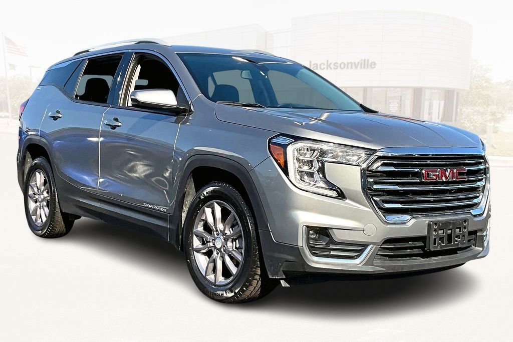 Used 2023 GMC Terrain SLT image 3