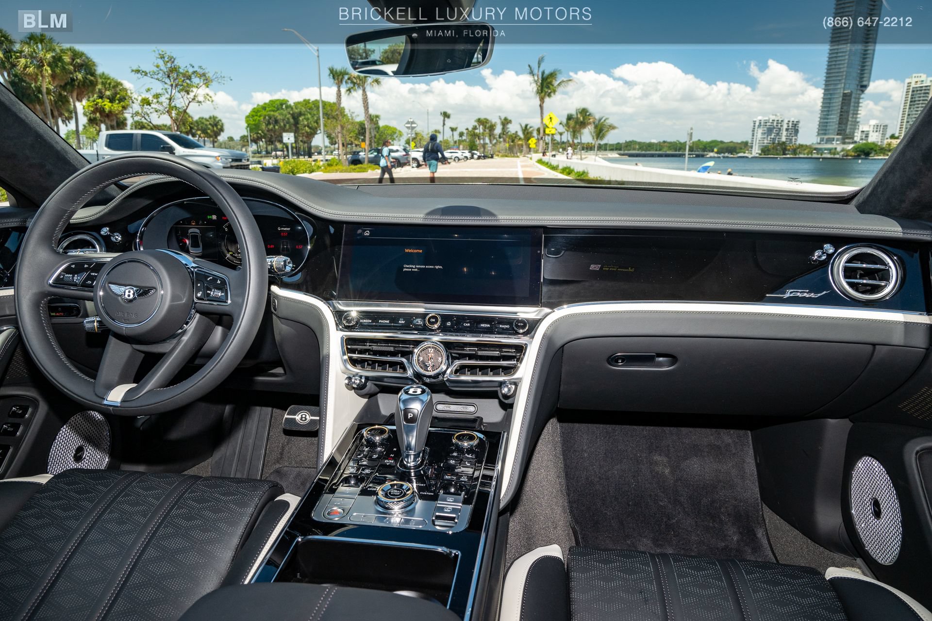 Used 2025 Bentley Flying Spur Plug-In Hybrid w/ First Edition Specification AWD/4WD image 9