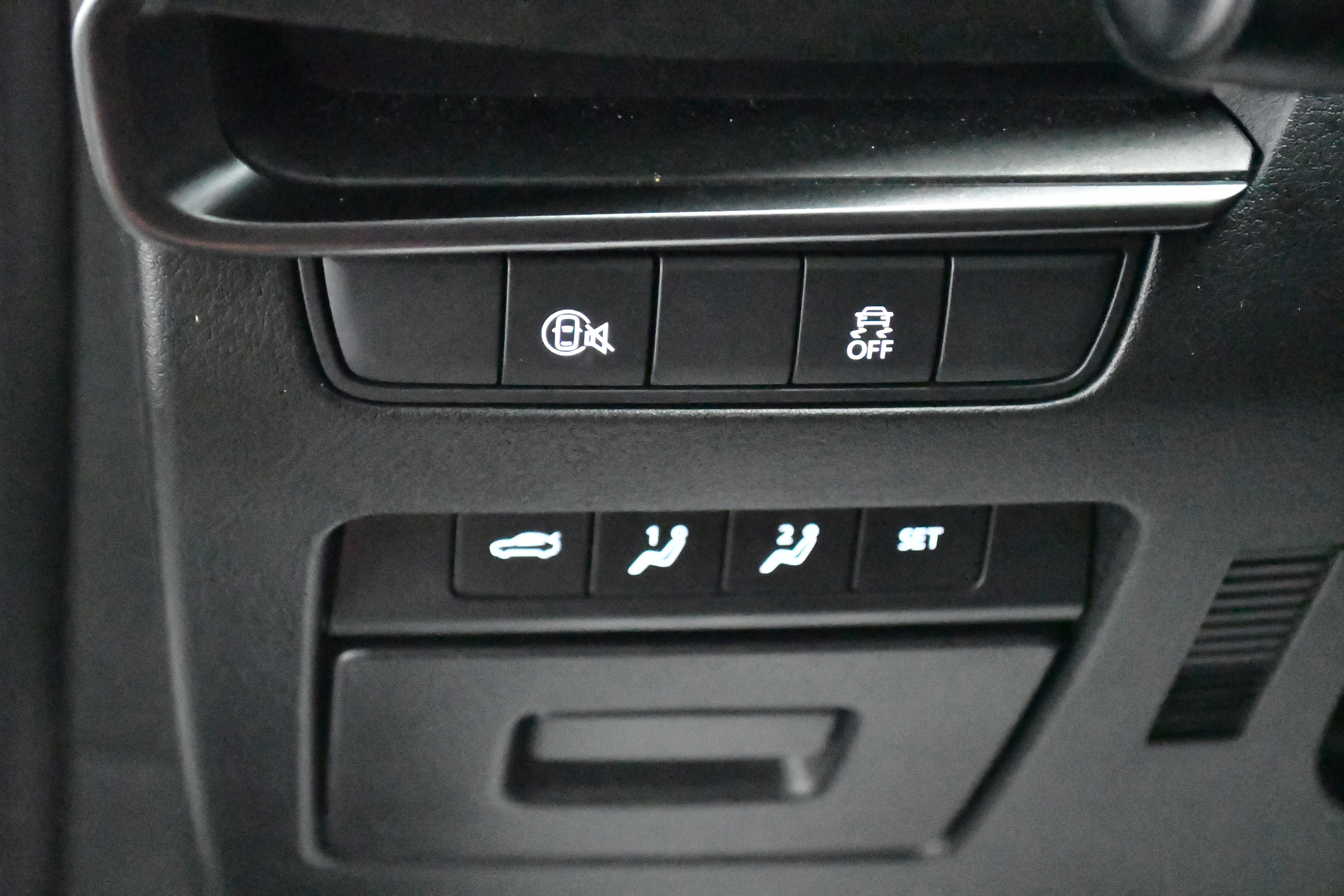 Used 2024 MAZDA MAZDA3 s image 27