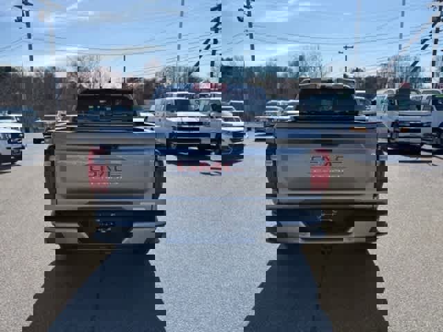 New 2025 GMC Canyon Elevation w/ Convenience Package image 6