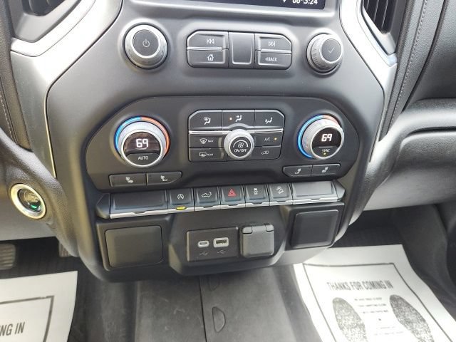 Used 2022 Chevrolet Silverado 1500 LT AWD/4WD image 17