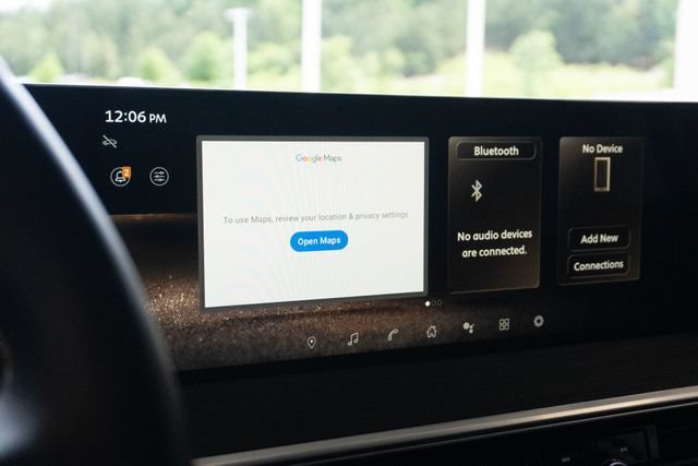 Used 2025 INFINITI QX80 Sensory AWD/4WD image 36