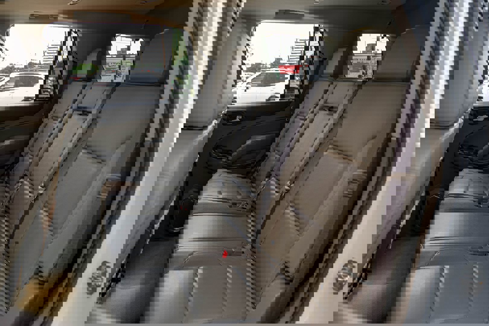 Used 2018 GMC Yukon SLT w/ Open Road Package image 36