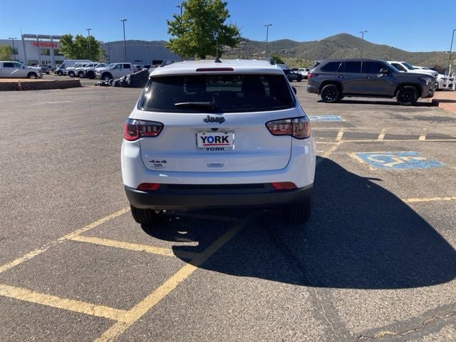 New 2026 Jeep Compass Latitude AWD/4WD image 8