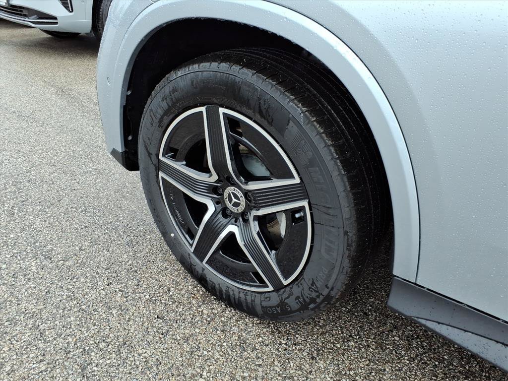 Used 2026 Mercedes-Benz GLC 300 4MATIC image 9