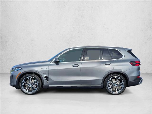 New 2026 BMW X5 xDrive50e image 5
