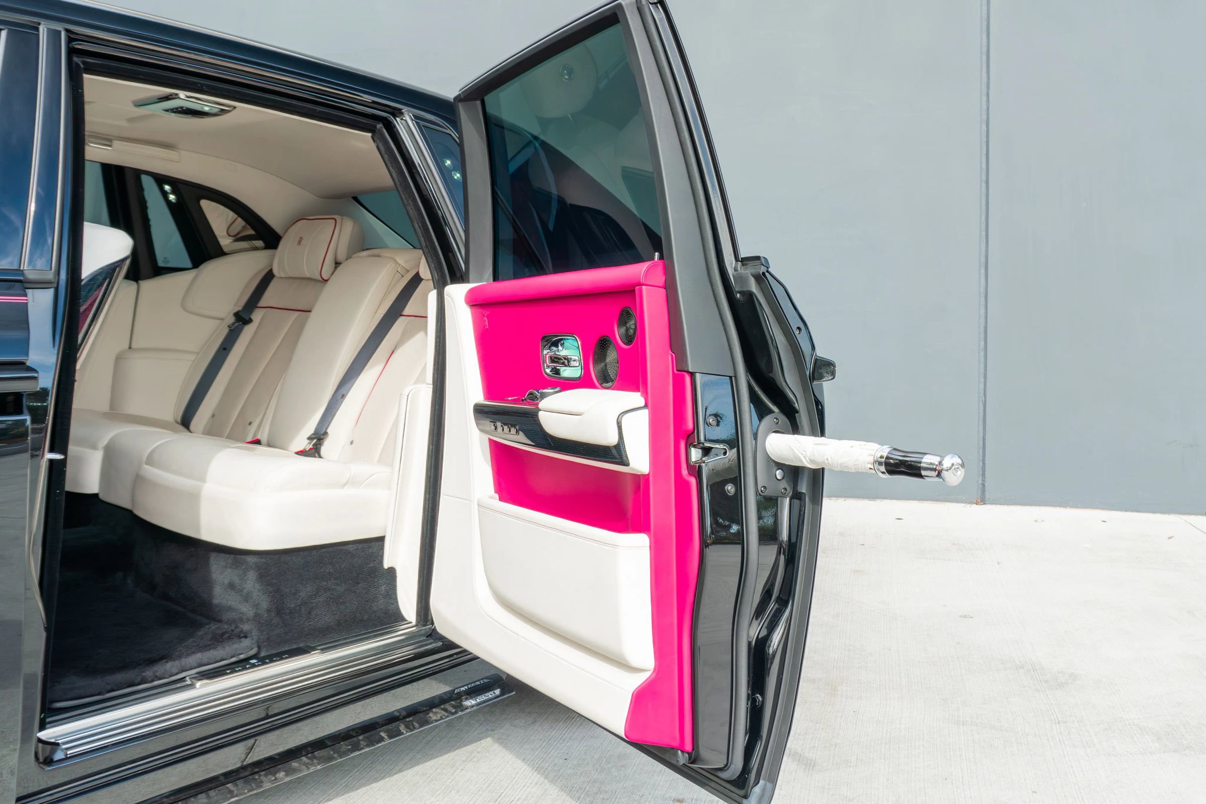 Used 2023 Rolls-Royce Phantom Sedan image 53