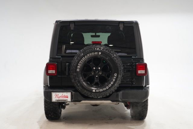 Used 2023 Jeep Wrangler Willys image 7