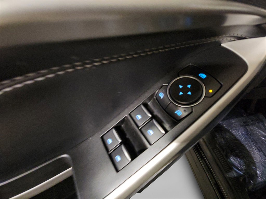 Used 2022 Ford Explorer XLT w/ Equipment Group 202A image 23