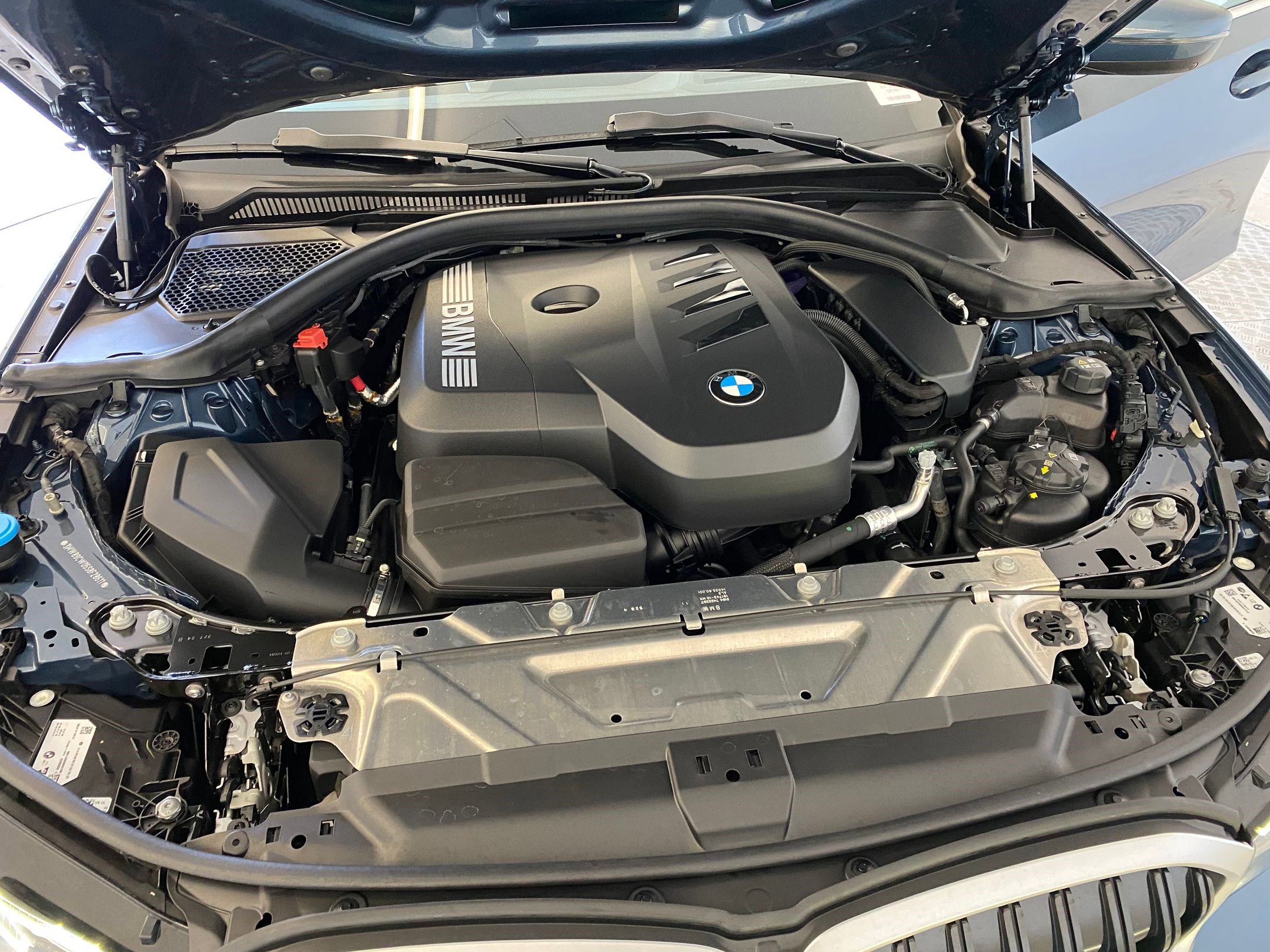 Used 2025 BMW 330i xDrive Sedan image 33