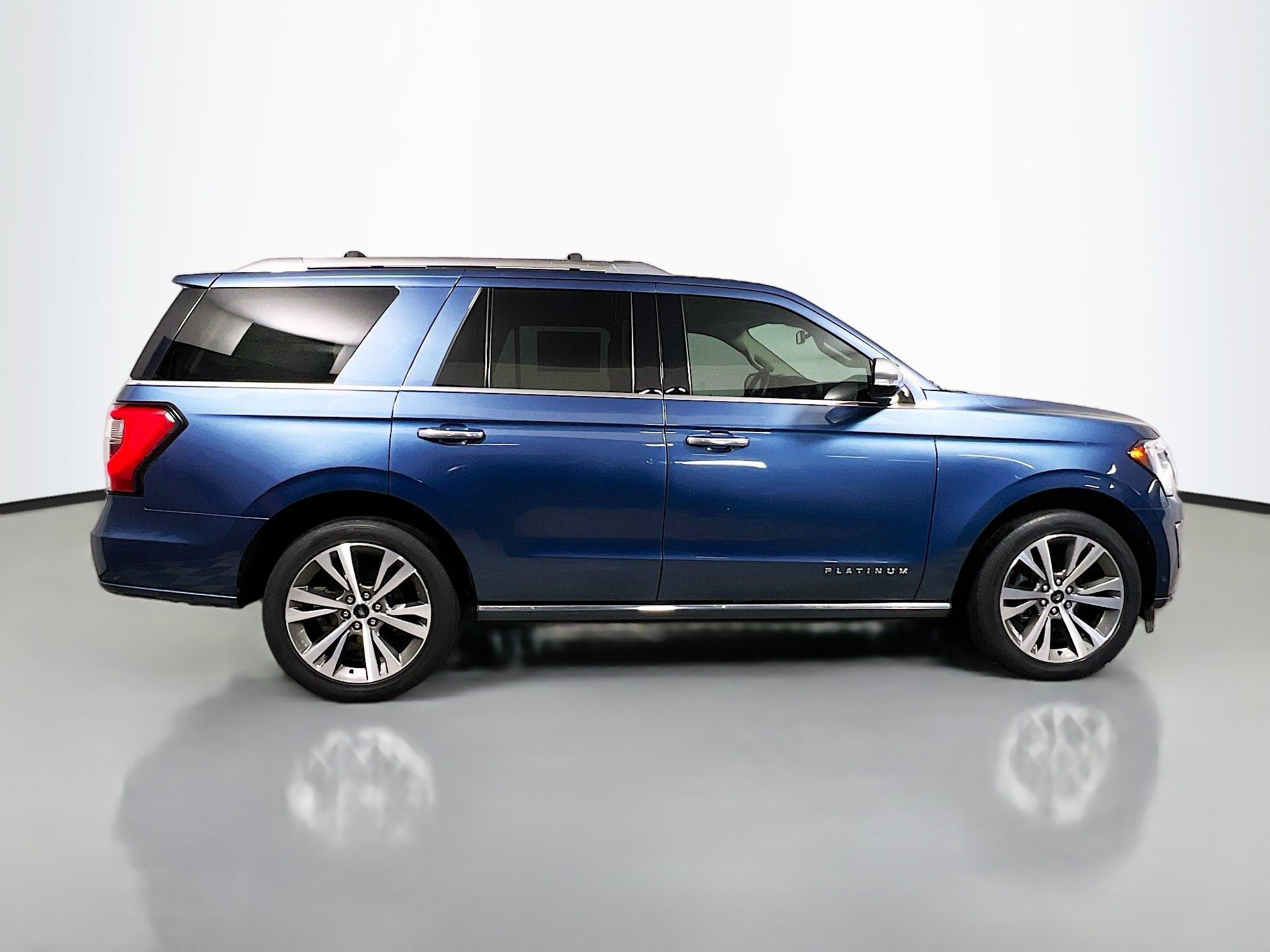 Used 2020 Ford Expedition Platinum RWD image 3
