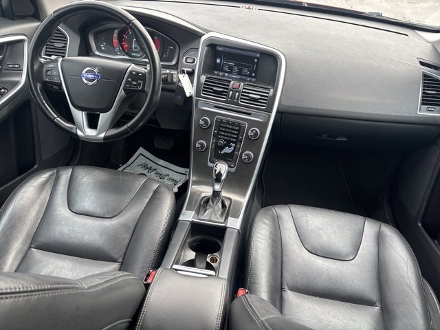 Used 2015 Volvo XC60 T6 image 9