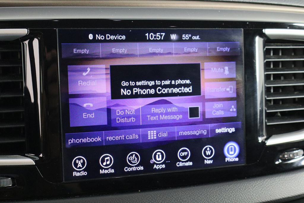 Used 2017 Chrysler Pacifica Touring-L w/ Tire & Wheel Group image 37