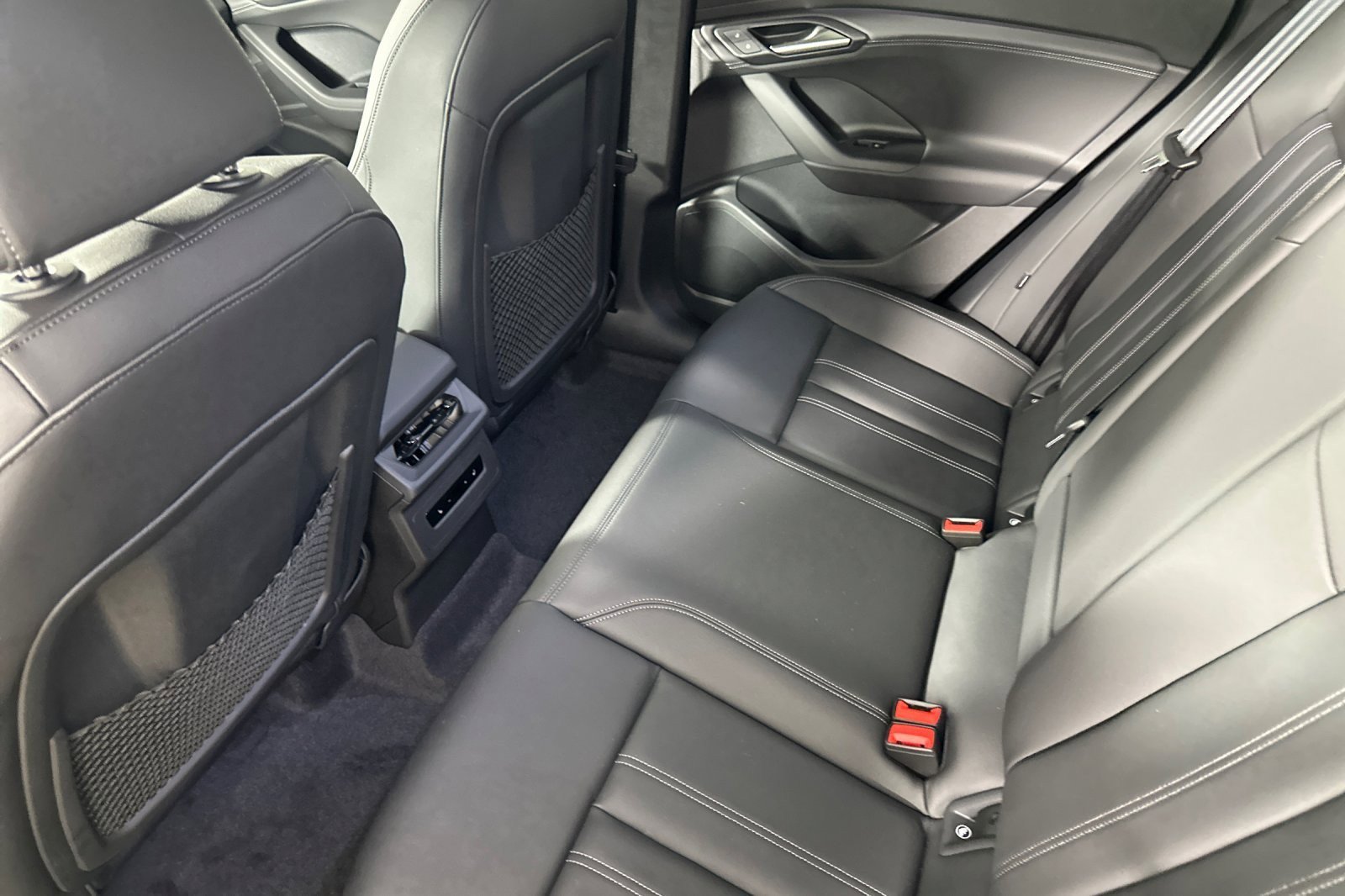 New 2027 Audi Q6 e-tron Premium Plus AWD/4WD image 11